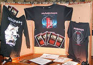 The merchandise on sale - just  Tshirts ;o(